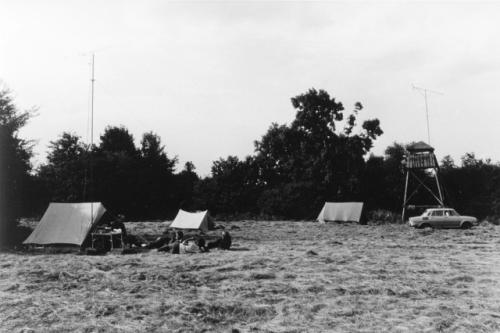 Celkový pohled na QTH/p - Vašek Antoš OK1ARP, André Matula, Ruda Weber OK1VHD a Honza Cuc OK1JJC