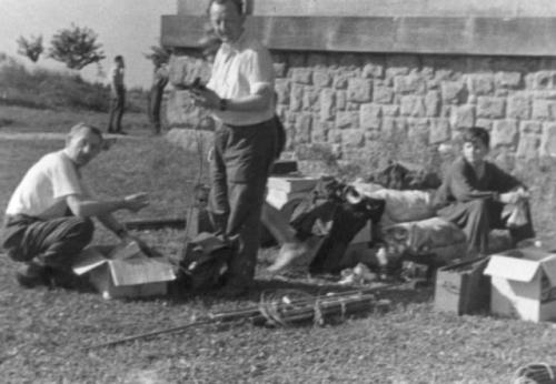 Příprava materiálu před závodem