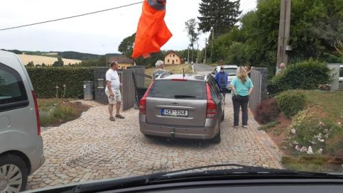 Před odjezdem - Roman Pokorný OK1NPF, Martin OK1TKN a Věra Kobrlovi, Honza Cuc OK1JC, Marek Jirásko a Martin Cuc