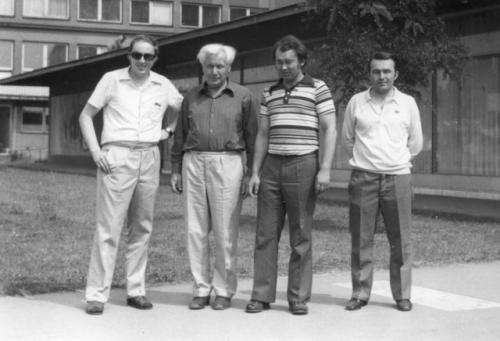 Zleva OK1MNV, neznámý, OK1MKV, OK1ATJ