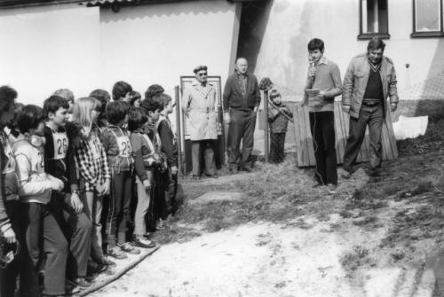 Slavnostní zahájení - zleva Vojtěch Trojánek (OV Svazarm Jičín), Vašek Antoš OK1ARP, Vláďa Ferles OL5BCR a Jirka Podlipný OK1MZO