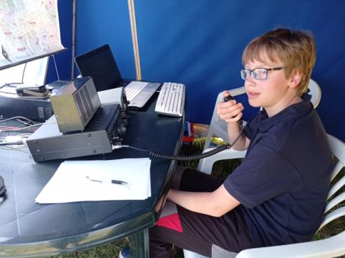 Operátor Ondra při PDM u 432 MHz