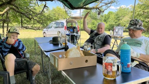 Siesta. Mikuláš, Vláďa OK1FUJ, Roman OK1NPF