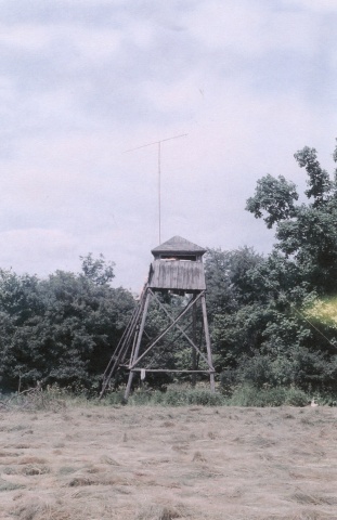 Chátrající posed uprostřed Kozince, odkud jsme absolvovali řadu ročníků PD