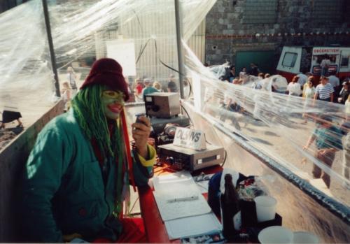 U mikrofonu stanice OL5NVS novopacký vodník Pivítko