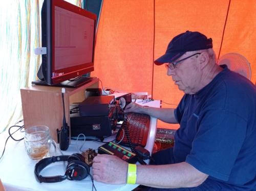 Ke klíči zasedl Honza OK1MNV