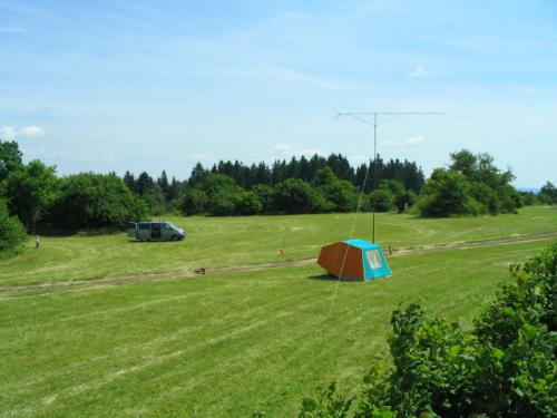 Celkový pohled na vysílací pracoviště