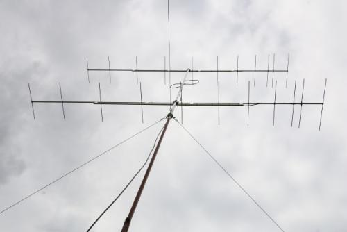 Pohled na anténní systém pro pásmo 2 m