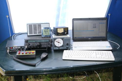 Pracoviště pro provoz v pásmu 70 cm