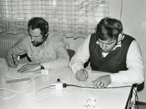 Na příjmu závodník asi z Náchoda a Jirka Podlipný OK1MZO