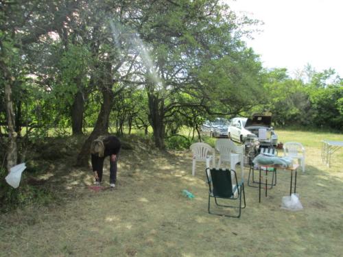 Věra Kobrlová při likvidaci tábora