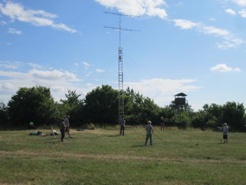 Antény se musí opatrně rozebrat